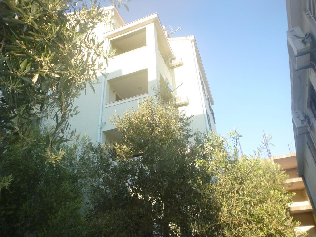 Apartman Ozi Petrovac Exterior photo